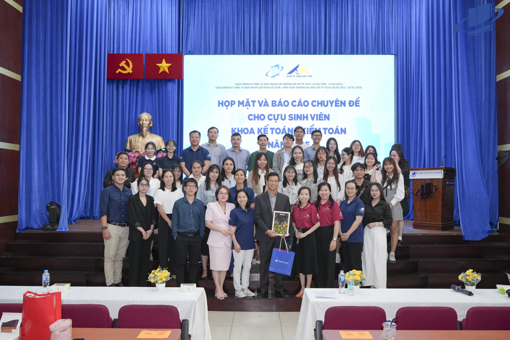 Khoa Kế toán – Kiểm toán Trường Đại học Mở TP. Hồ Chí Minh Họp mặt cựu sinh viên