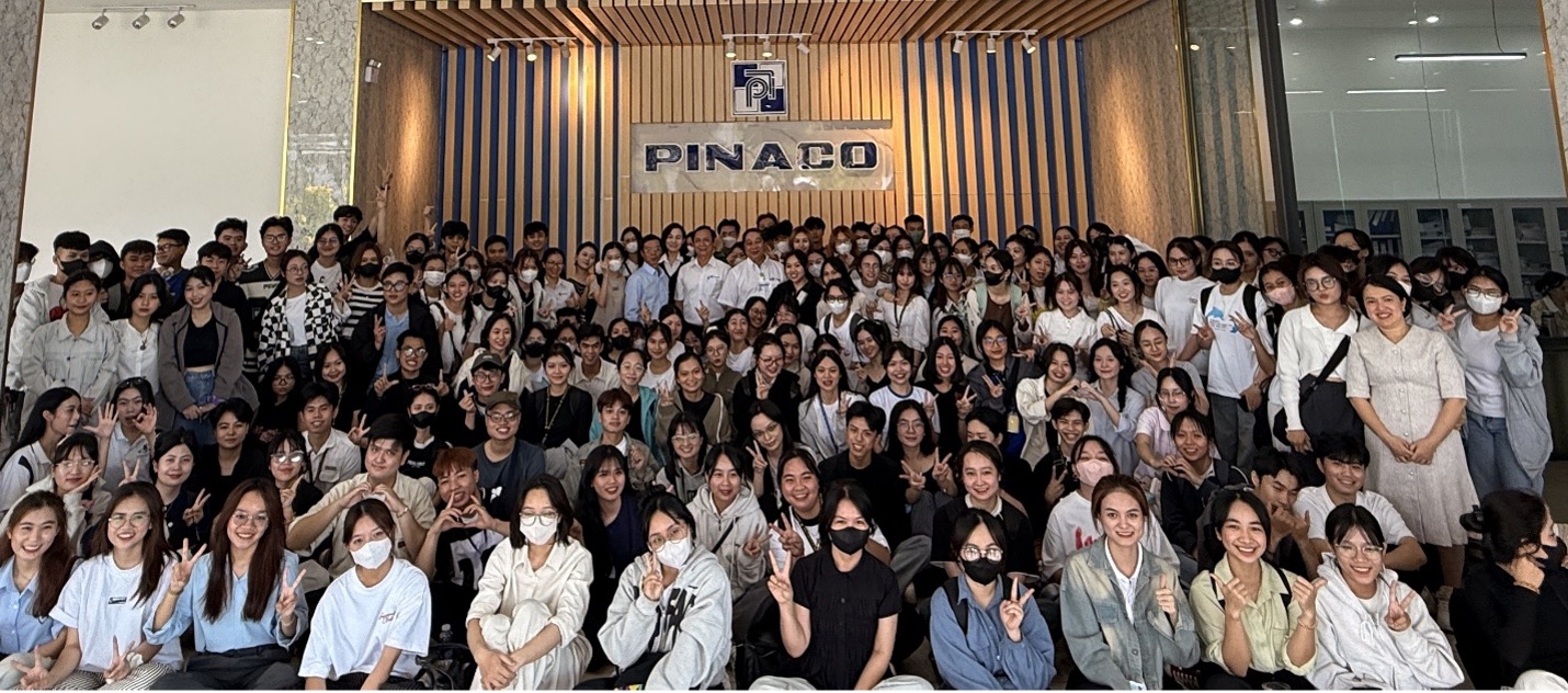 Gần 200 sinh viên Khoa Kinh tế và Quản lý công khoá 2022 Trường Đại học Mở TP.HCM tham quan, kiến tập tại Xí nghiệp Ắc quy Đồng Nai 2