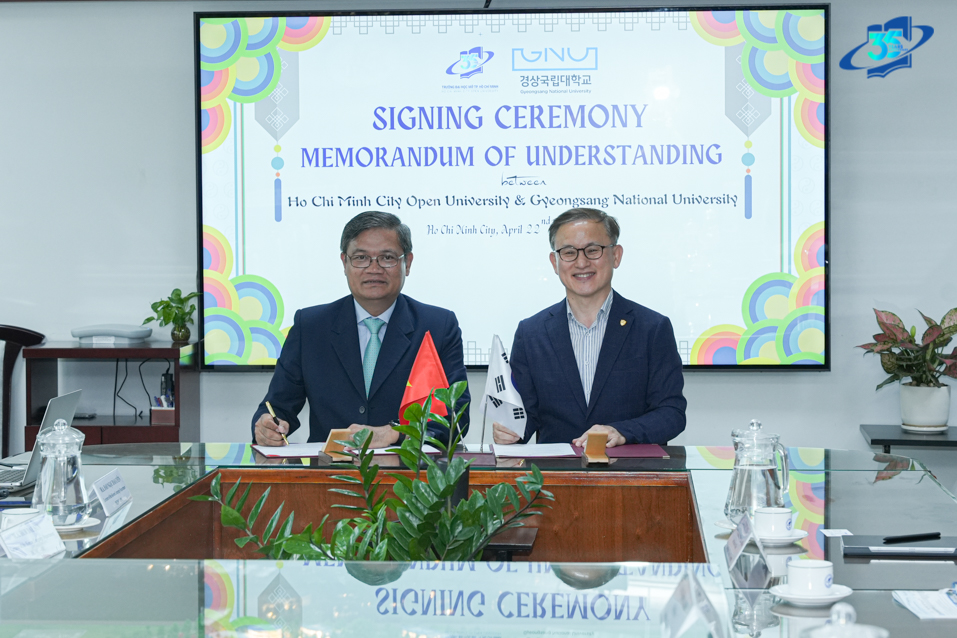 Trường Đại học Mở Thành phố Hồ Chí Minh và Trường Đại học Quốc gia Gyeongsang, Hàn Quốc ký kết biên bản ghi nhớ hợp tác