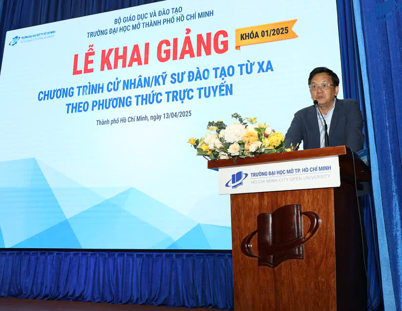 Trường Đại học Mở TP. Hồ Chí Minh khai giảng chương trình cử nhân đào tạo từ xa theo phương thức trực tuyến – Đợt 01/2025